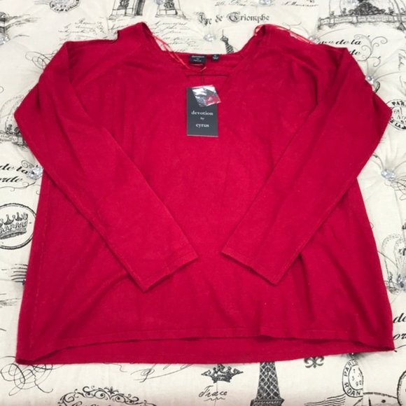 Devotion by Cyrus Red Cut-Out Sweater - Picture 3 of 6